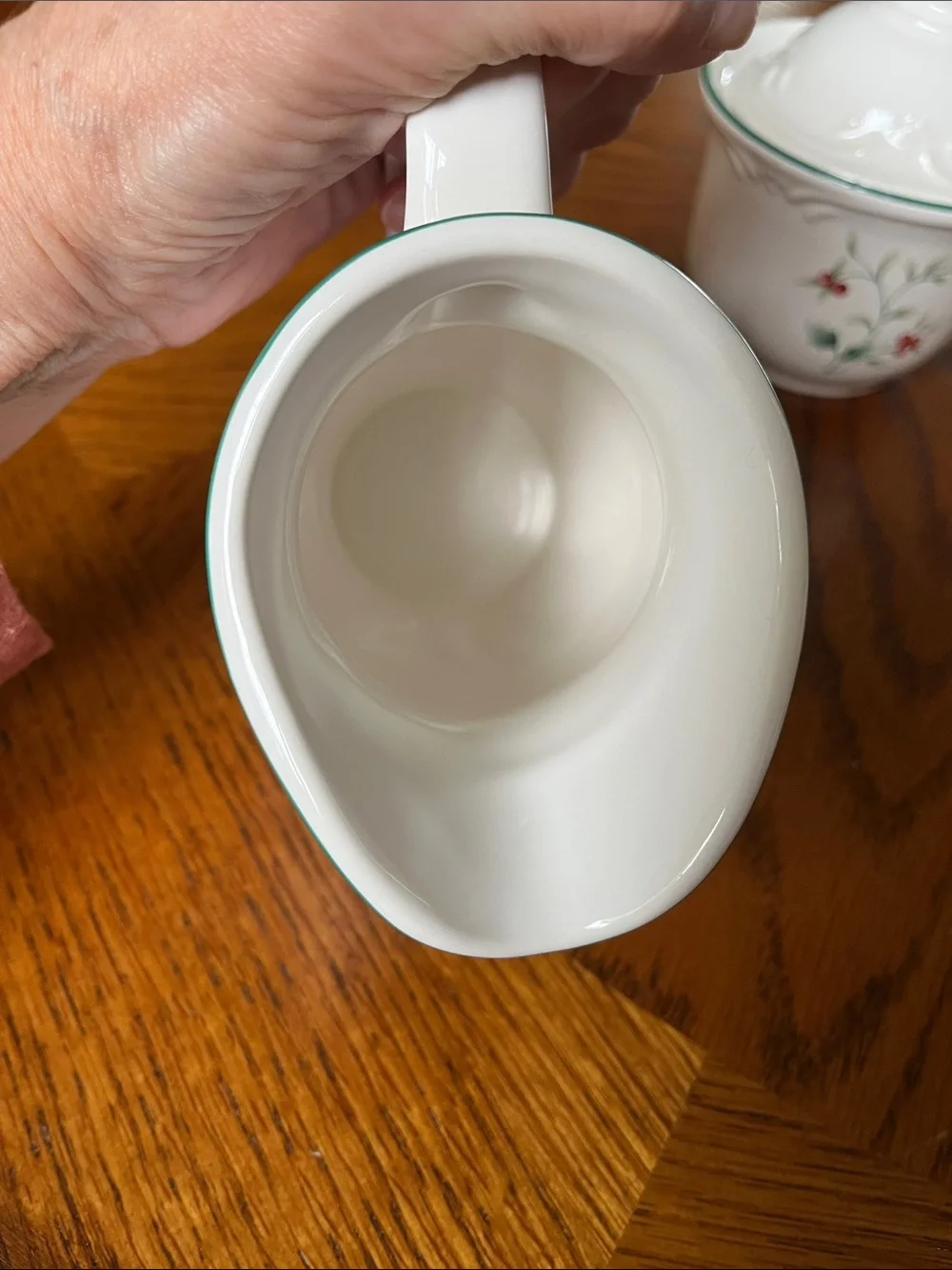 Pfaltzgraff Winterberry Creamer and Sugar Bowl Set with Lid